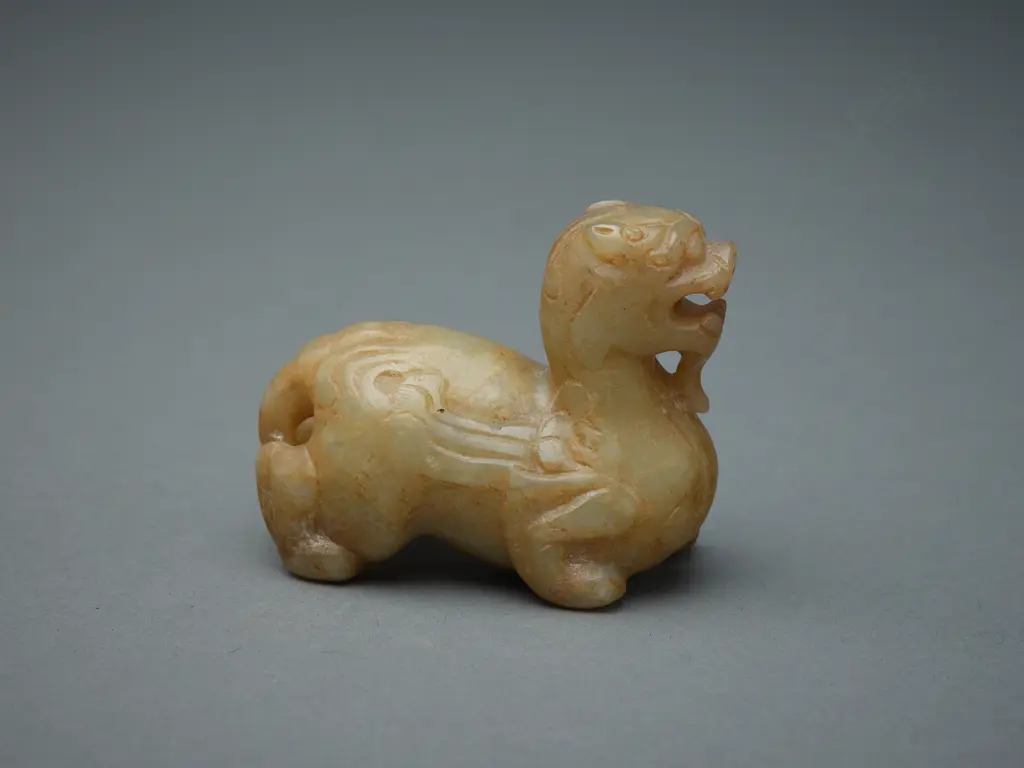 Ming Dynasty 1368-1644 jade Pixiu figure, Image 1++